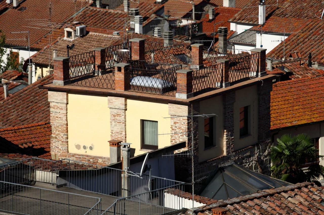 Torre Medioevale D'Uguccione Villa Sansepolcro Exterior photo